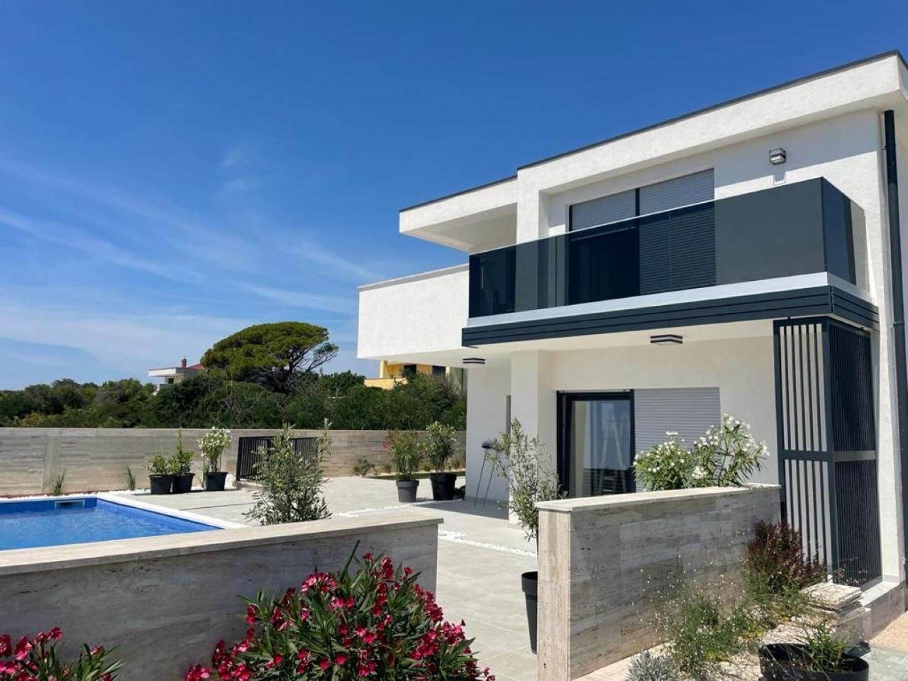 Rimac Apartments Novalja Exterior photo